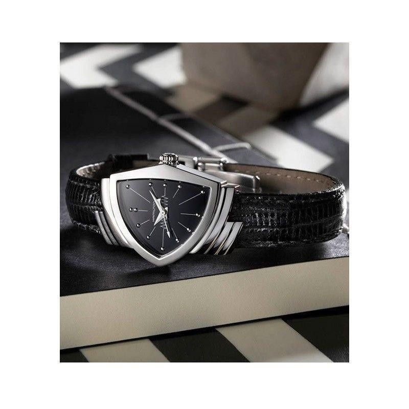 Hamilton Ventura Quartz H24211732 – Reloj de cuarzo de 24 mm con caja triangular y correa de piel negra