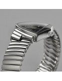 Hamilton Ventura Quartz H24411232 – Reloj de cuarzo de 32,3 mm con caja triangular y brazalete de acero inoxidable