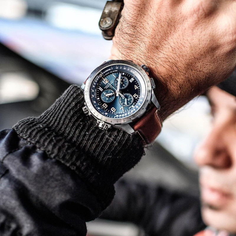 Reloj Hamilton Khaki Aviation X-Wind GMT Chrono Quartz H77922541 – Cronógrafo de cuarzo de 46 mm con esfera azul y correa de pie