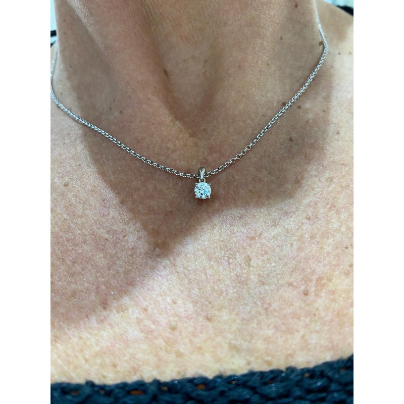 Colgante oro blanco 4 garras diamante creado 0,30 ct