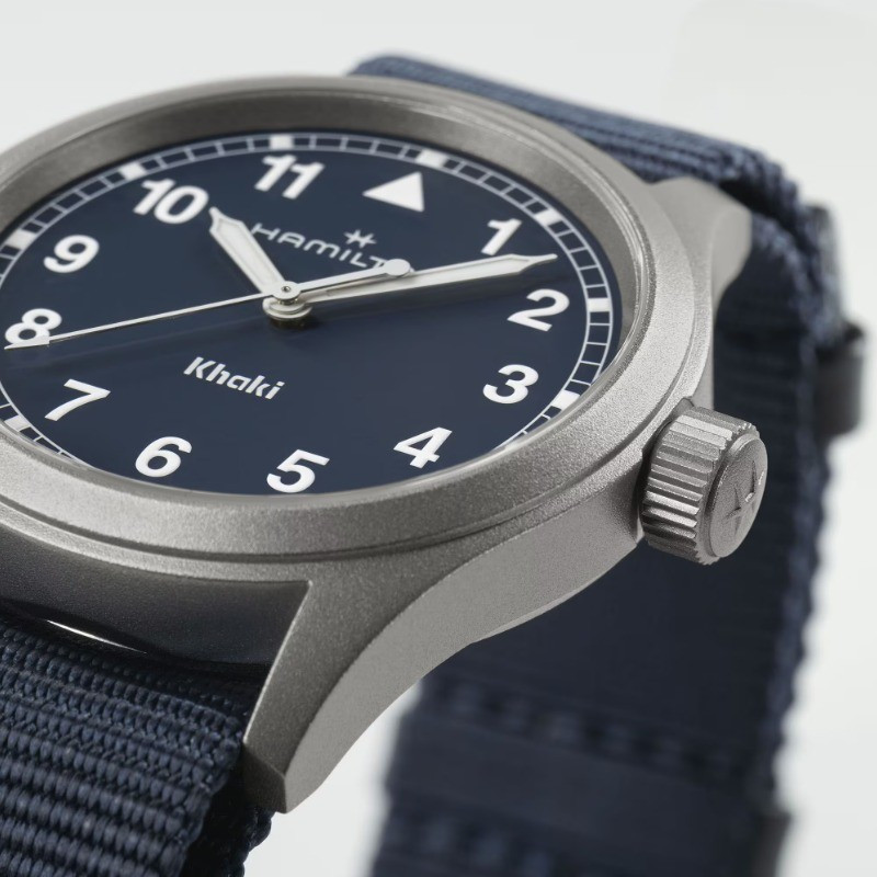 Reloj Hamilton Khaki Field Quartz H69401940 | Reloj Quartz de 38 mm con Esfera Azul y Correa NATO Azul