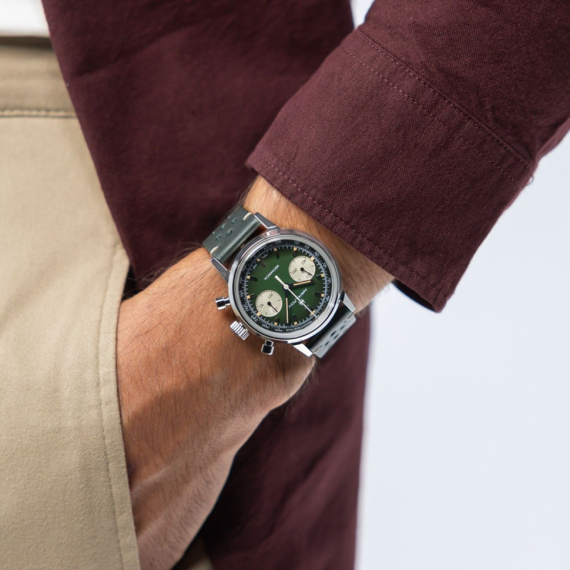 Reloj Hamilton American Classic Intra-Matic Chrono H H38429861 | Cronógrafo mecánico verde y malla milanesa | Joyería Bellido