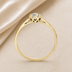 Solitario oro amarillo de seis garras · perfil del engaste, diamante creado 0,30 ct | Joyería Bellido