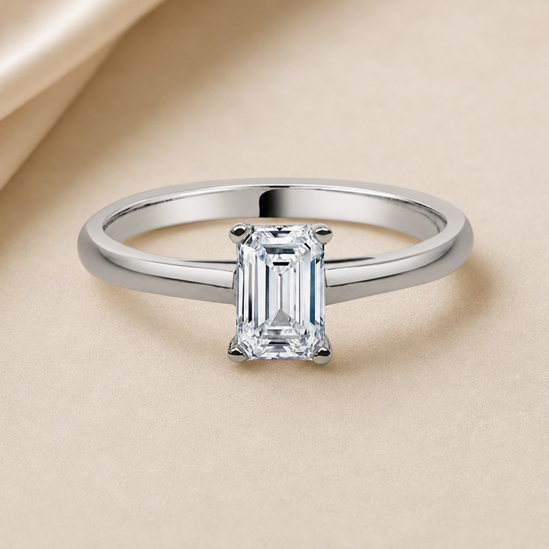 Solitario esmeralda oro blanco · diamante de laboratorio 0,70 ct