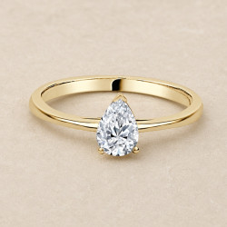 Solitario pera oro amarillo · diamante de laboratorio 0,50 ct