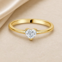 Solitario corazón oro amarillo · diamante natural 0,30 ct
