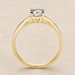 Solitario oro amarillo de cuatro garras · perfil del engaste, diamante natural 0,50 ct | Joyería Bellido