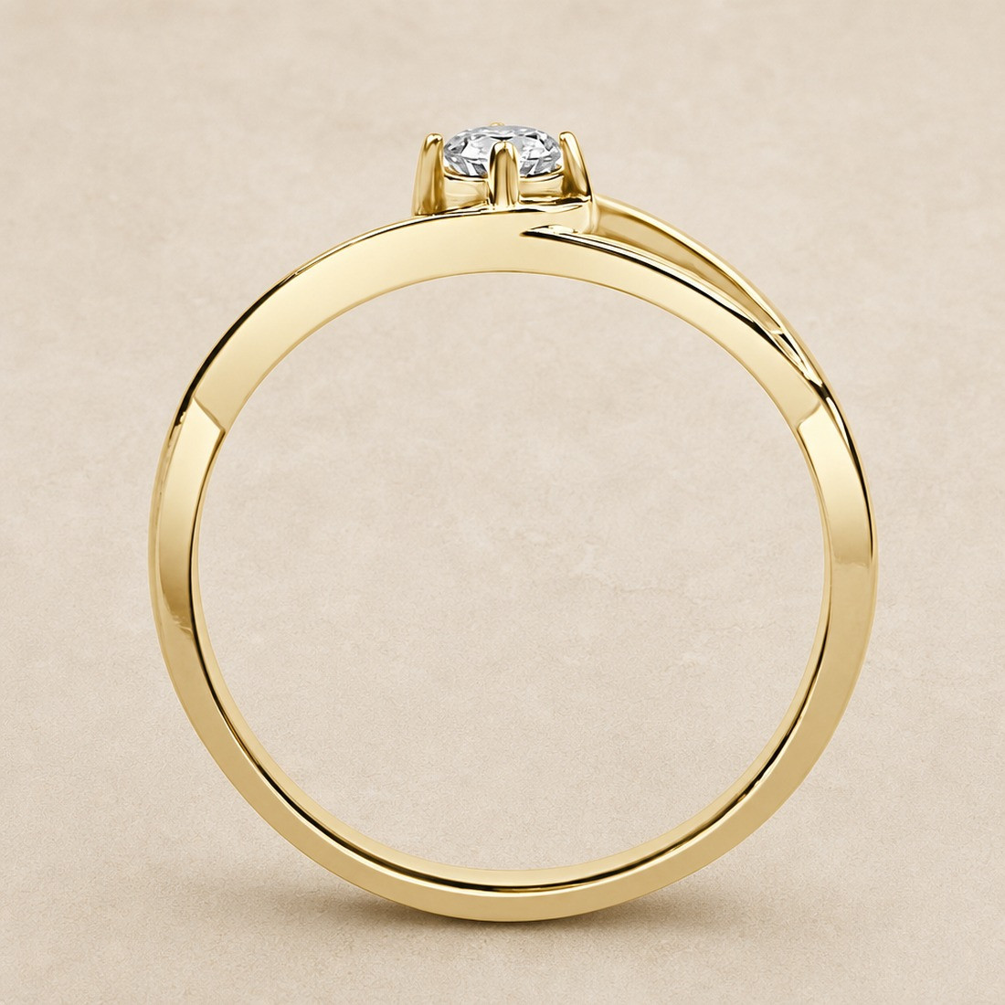 Solitario oro amarillo de diseño infinito · perfil del engaste, diamante natural 0,15 ct | Joyería Bellido