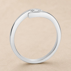 Solitario oro blanco con engaste ojo · perfil del engaste, diamante natural 0,25 ct | Joyería Bellido