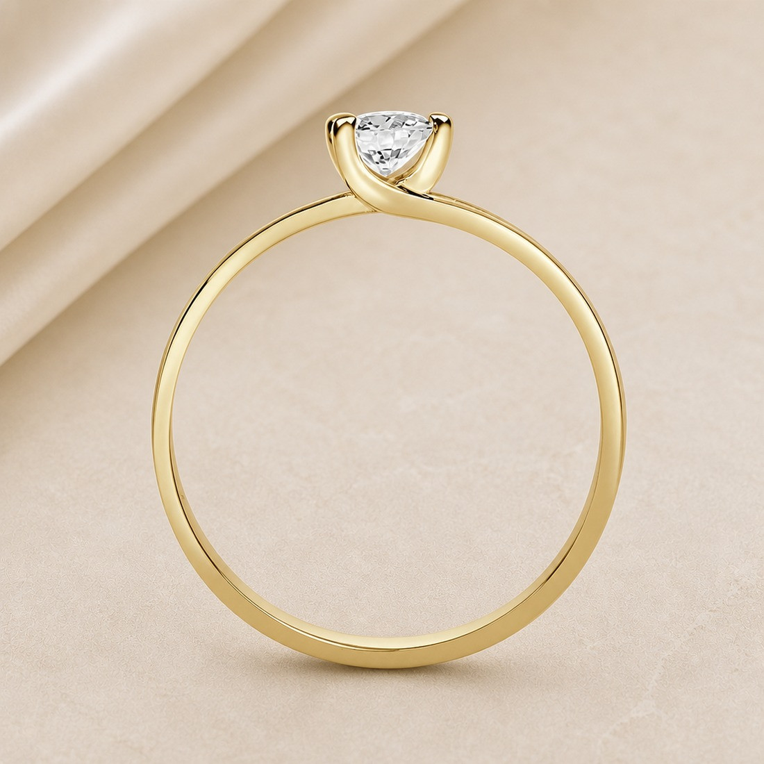 Solitario oro amarillo de tres garras · perfil del engaste, diamante natural 0,25 ct | Joyería Bellido