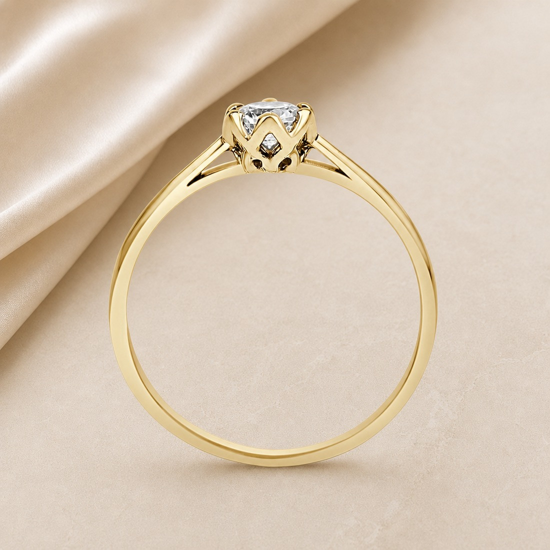 Solitario oro amarillo de seis garras · perfil del engaste, diamante natural 0,30 ct | Joyería Bellido