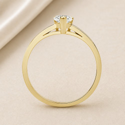 Solitario oro amarillo de talla corazón · perfil del engaste, diamante natural 0,30 ct | Joyería Bellido