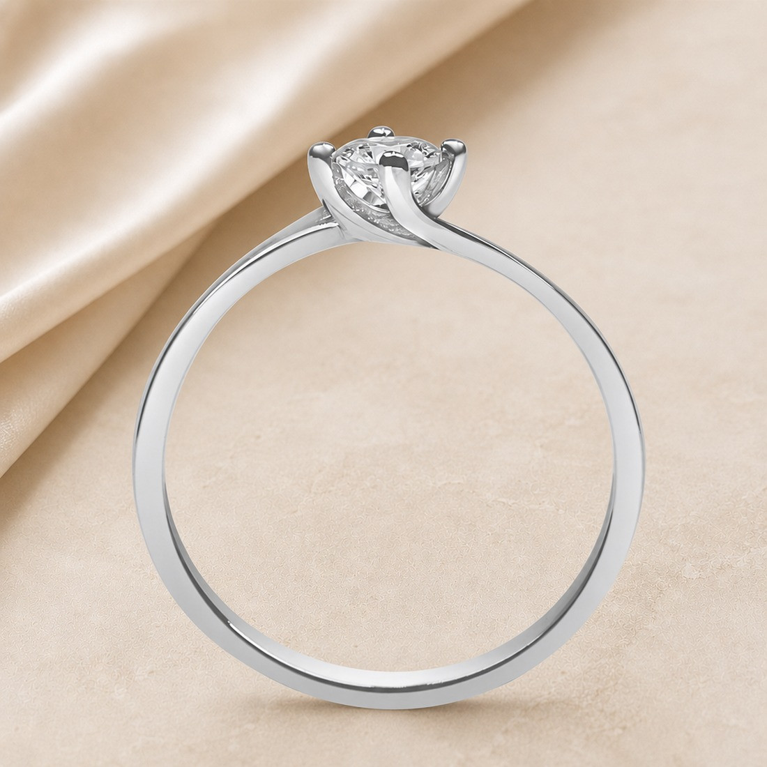 Solitario oro blanco de cuatro garras cruzadas · perfil del engaste, diamante natural 0,30 ct | Joyería Bellido