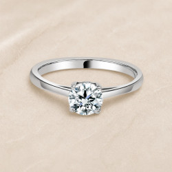 Solitario oro blanco de cuatro garras · diamante natural 0,70 ct | Joyería Bellido