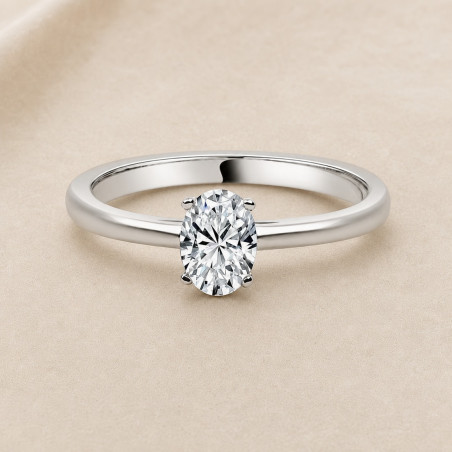 Solitario oro blanco de talla oval · diamante natural 0,70 ct | Joyería Bellido