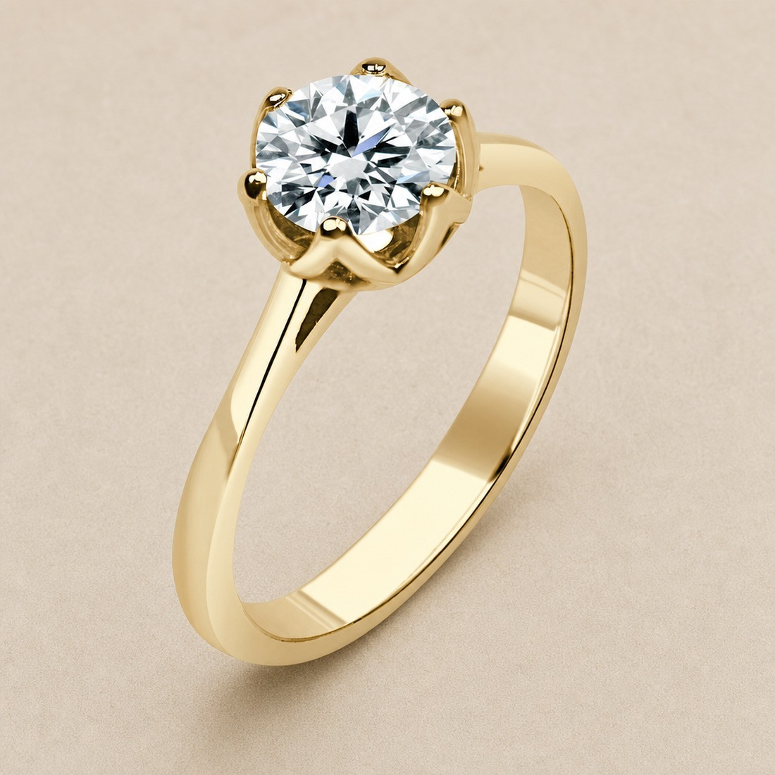 Solitario oro amarillo de seis garras · vista en tres cuartos, diamante natural 1,00 ct | Joyería Bellido