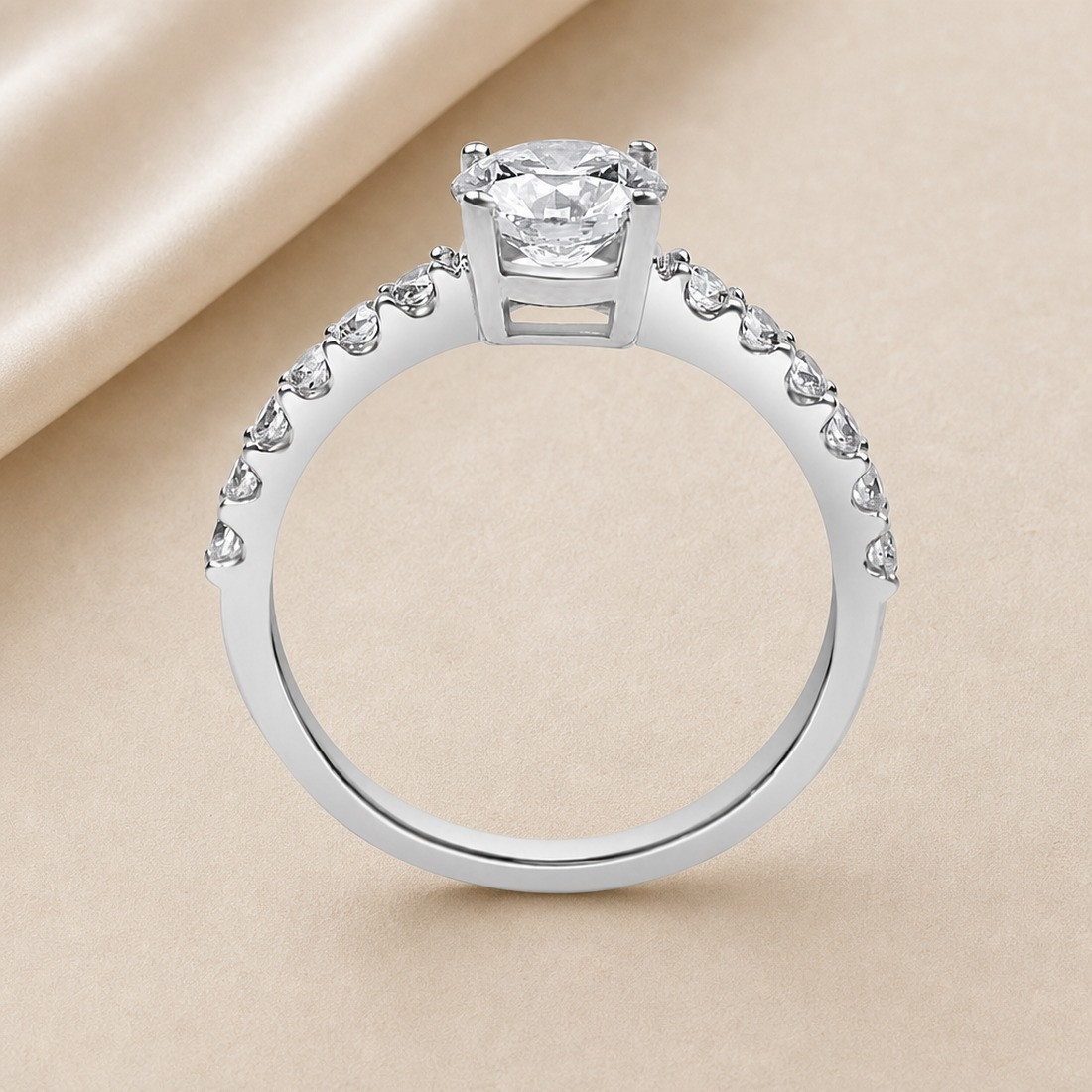 Solitario oro blanco con diamantes en el brazo · perfil del engaste, diamante natural 1,00 ct | Joyería Bellido