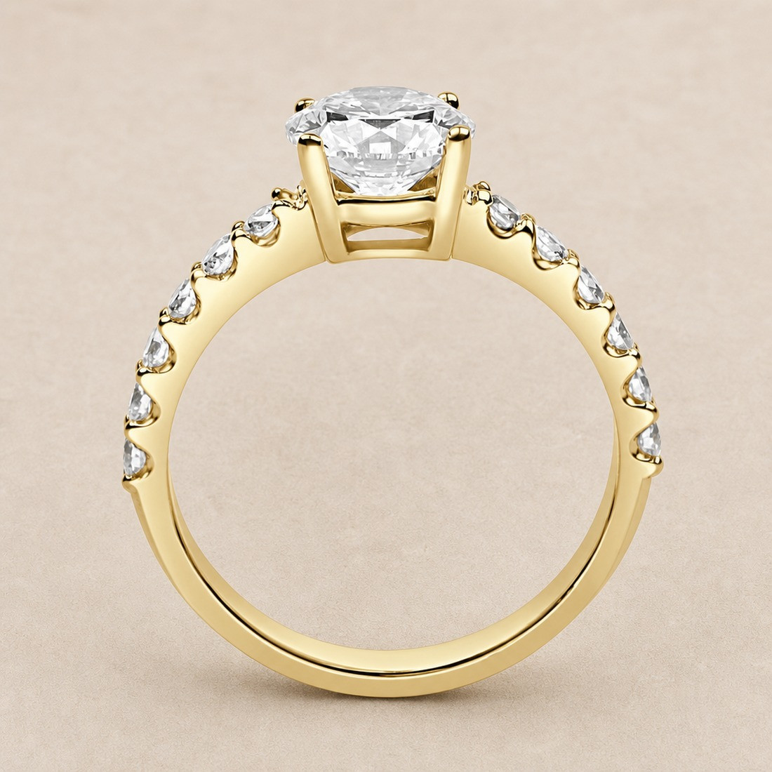 Solitario oro amarillo con diamantes en el brazo · perfil del engaste, diamante natural 1,50 ct | Joyería Bellido