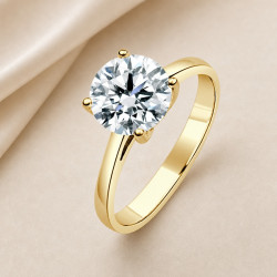 Solitario oro amarillo de cuatro garras · vista en tres cuartos, diamante natural 2,00 ct | Joyería Bellido