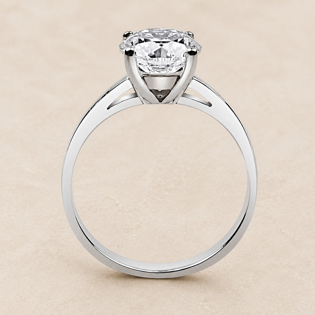 Solitario oro blanco de cuatro garras · perfil del engaste, diamante natural 2,00 ct | Joyería Bellido