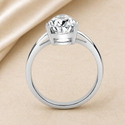 Solitario oro blanco de talla pera · perfil del engaste, diamante natural 2,00 ct | Joyería Bellido